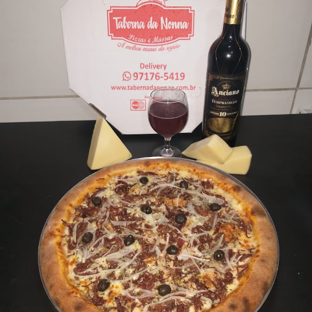 Pizza de Carne Seca Acebolada do Chef
