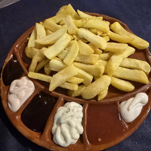 Patatas 6 Salsas