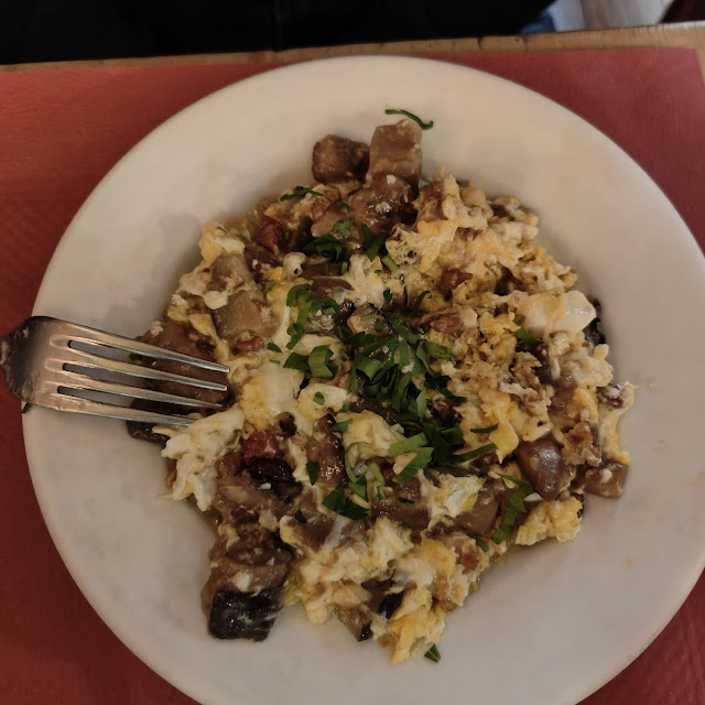 Revuelto de Setas Con Jamón