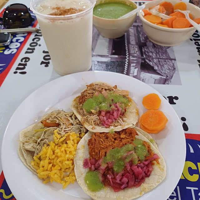 Tacos de Cochinita Y Lechon