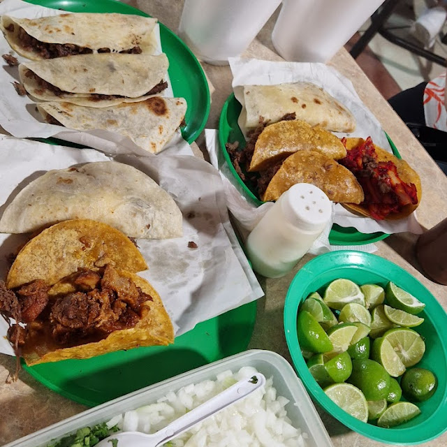 Pirata Y Taco de Chicharrón