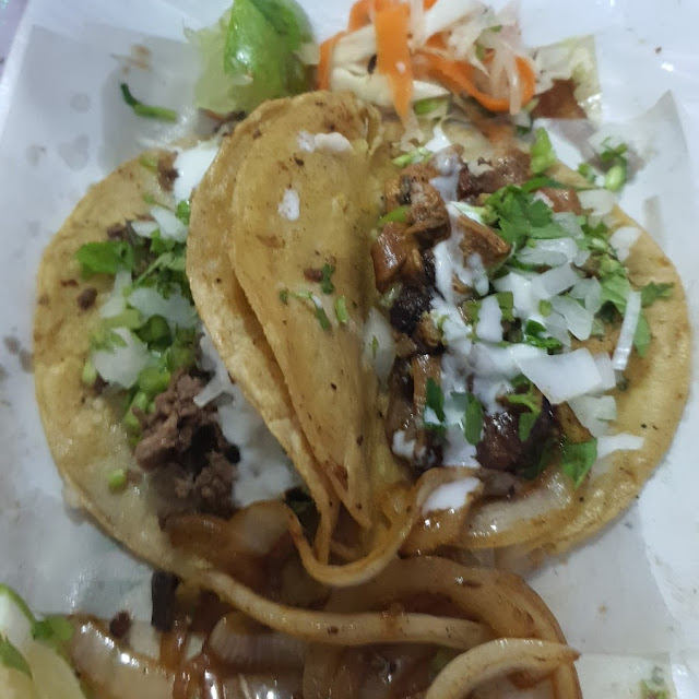 Tacos de Tripa Y Cecina
