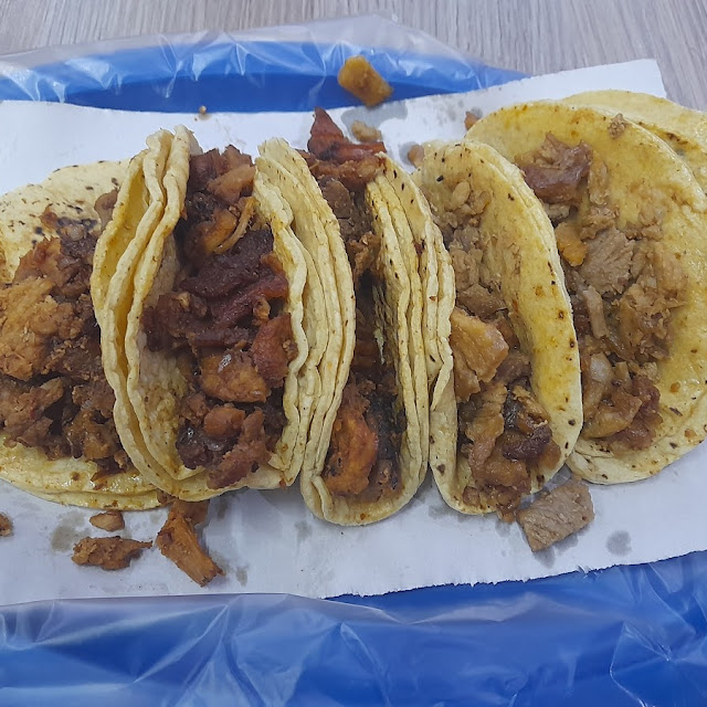 Tacos de Bistec Y Trompo