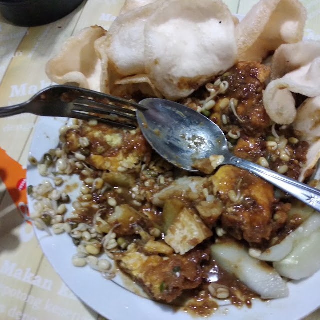 Tahu Telor