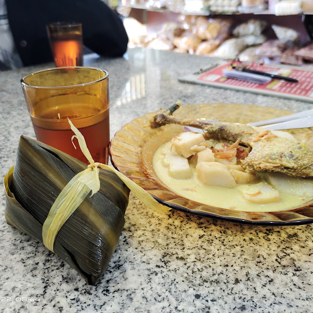 Lontong Kari Ayam