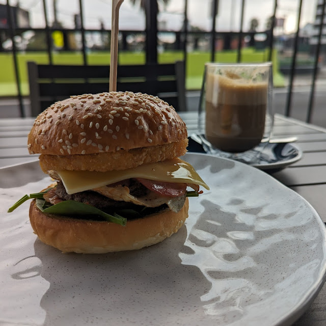 Breakfast Burger