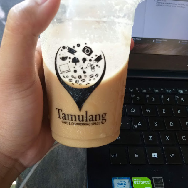Iced Caffe Latte