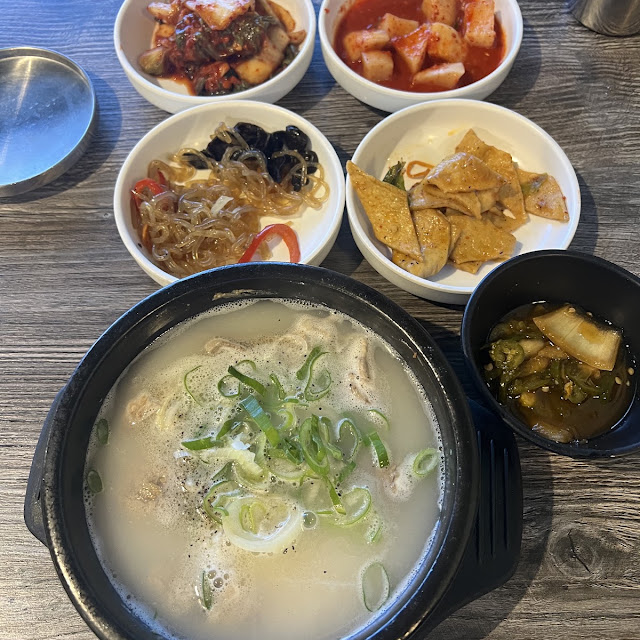Seollungtang with Ox Tail and Brisket