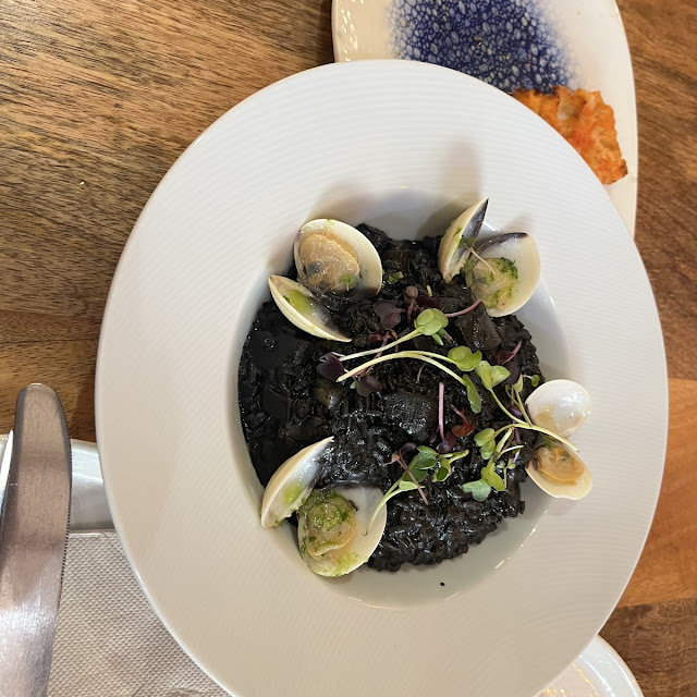 Arroz Negro Con Calamares Y Alioli Para 1 Persona