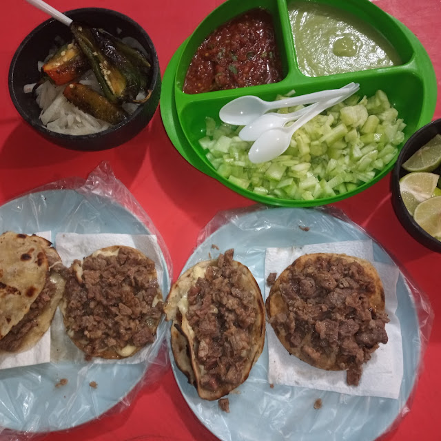 Vampiros Caramelos Dorados Quesadillas Y Tacos