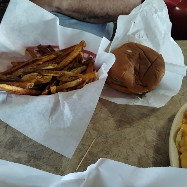 Cheeseburger and Straight Fries