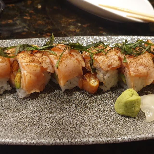 Special Salmon Roll