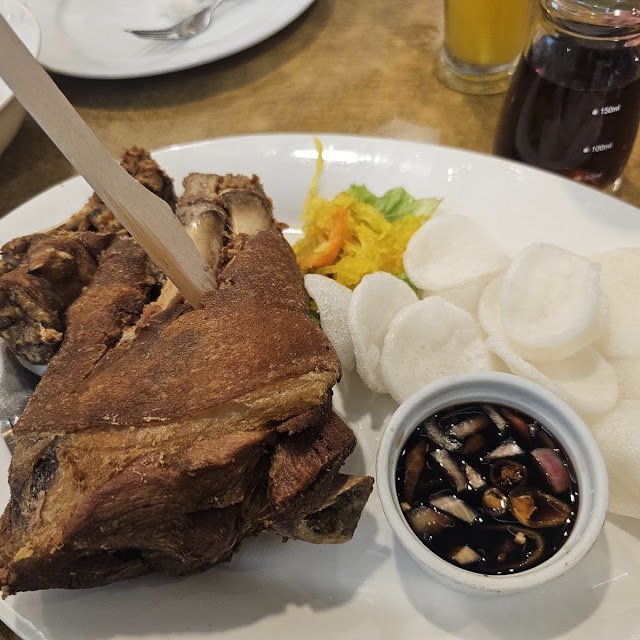 Crispy Pata