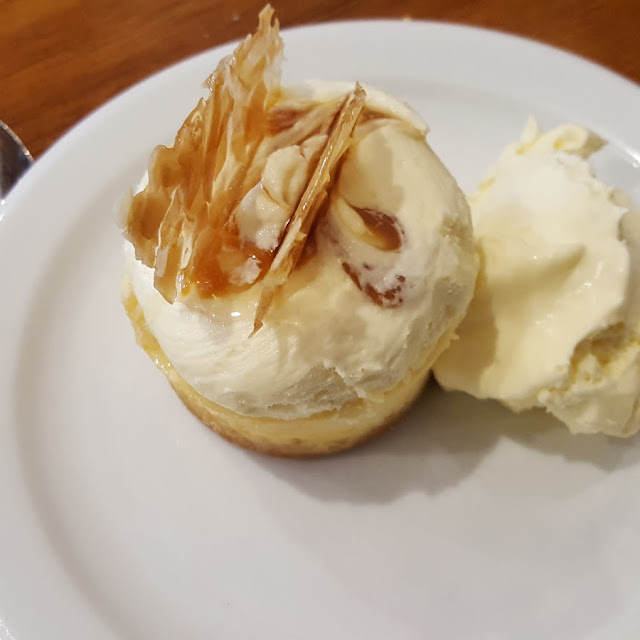 Caramel Macadamia Tart
