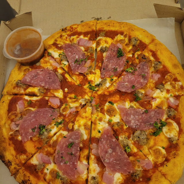 Caricato Pizza