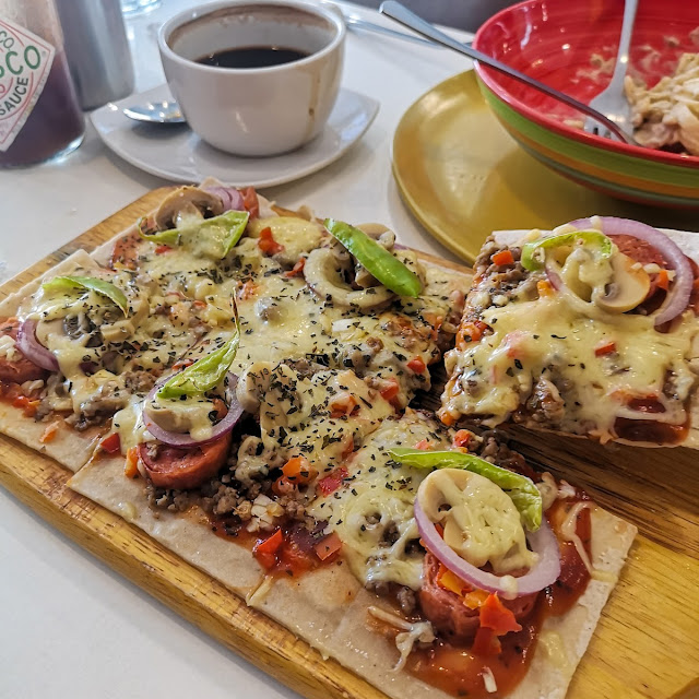 Hawaiian Pizza