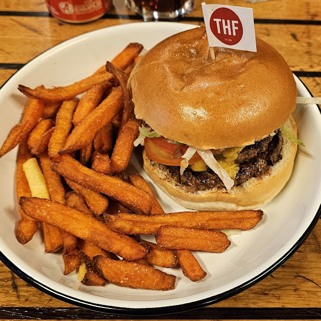 Cheeseburger with Sweet Potato Fries