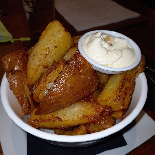 The Kitchen’S Famous Local Chunky Homemade Fries with Chipotle Aioli