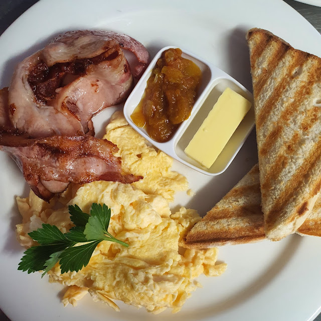 Full Belly Breakfast