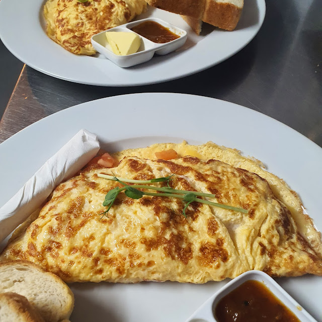 Omelette on Toast
