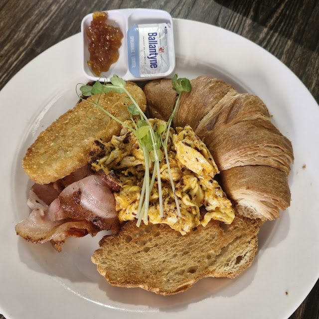 Chilli Scrambled Eggs