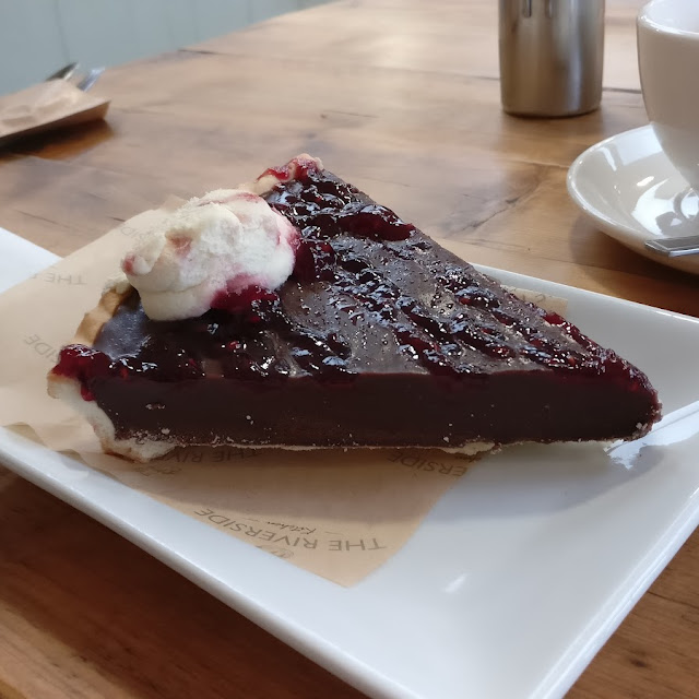 Chocolate and Raspberry Tart