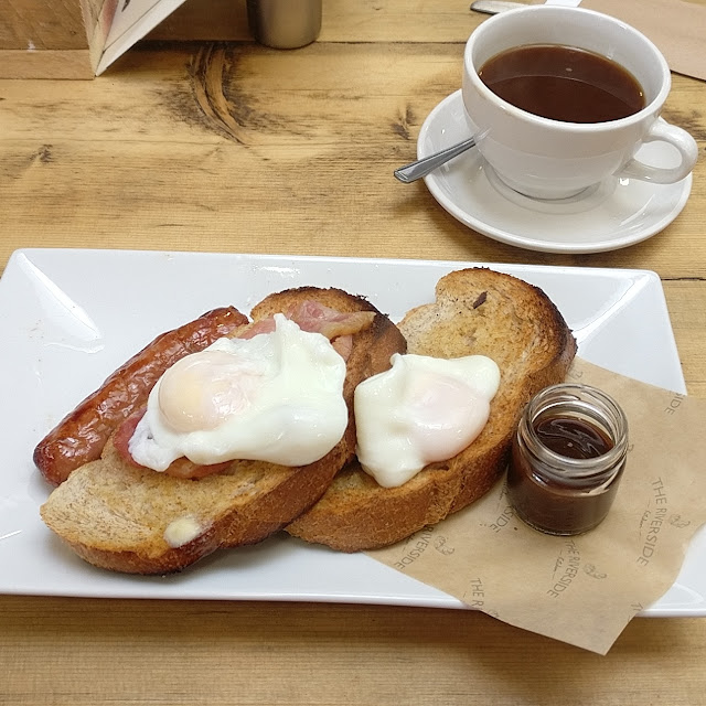 Bacon Sausage and Egg on Toast