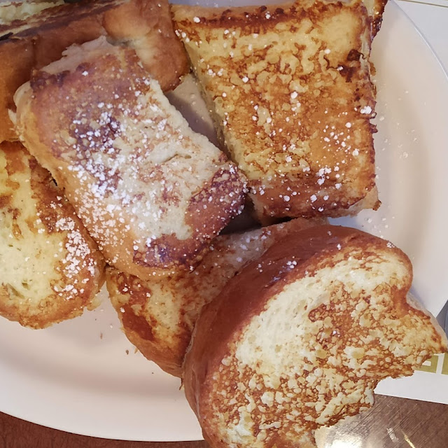 French Toast Deleuxe with Bacon Ham or Sausage