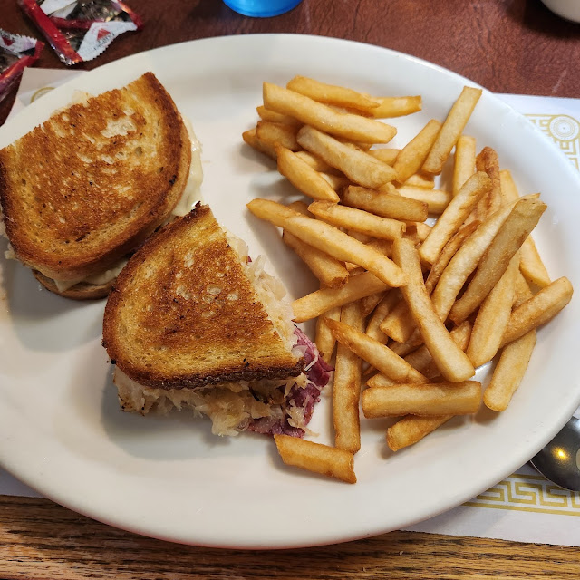 Pastrami Reuben
