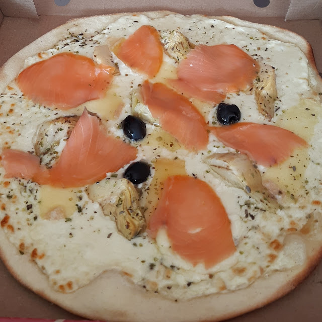 Pizza Saumon Artichaut Comté Sur Crème