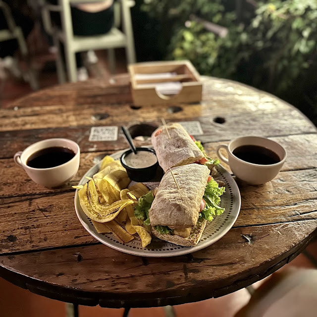 Con Café de la Casa