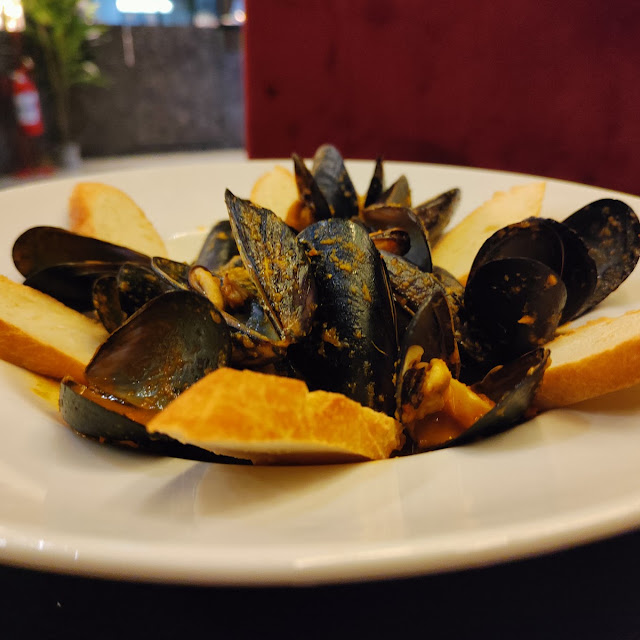 Cozze Scoppiate Al Pomodoro