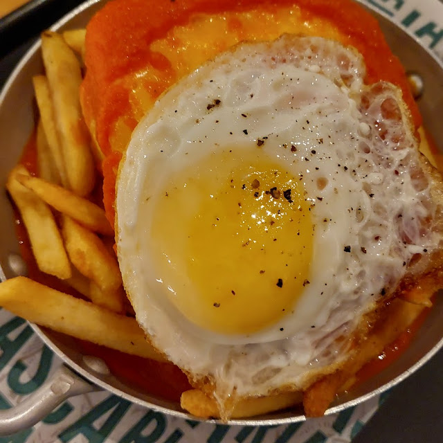 Sanduíche de Três Camadas