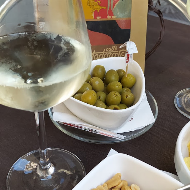 Prosecco Con Stuzzichini