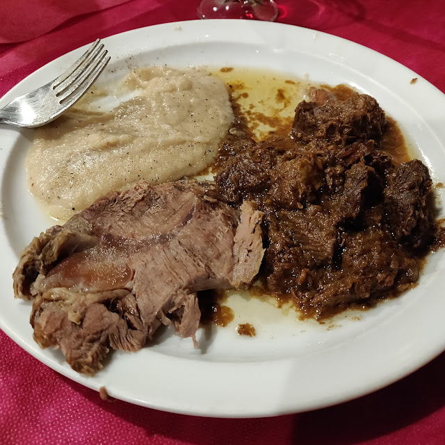 Bollito Misto Con Pearà E Cren