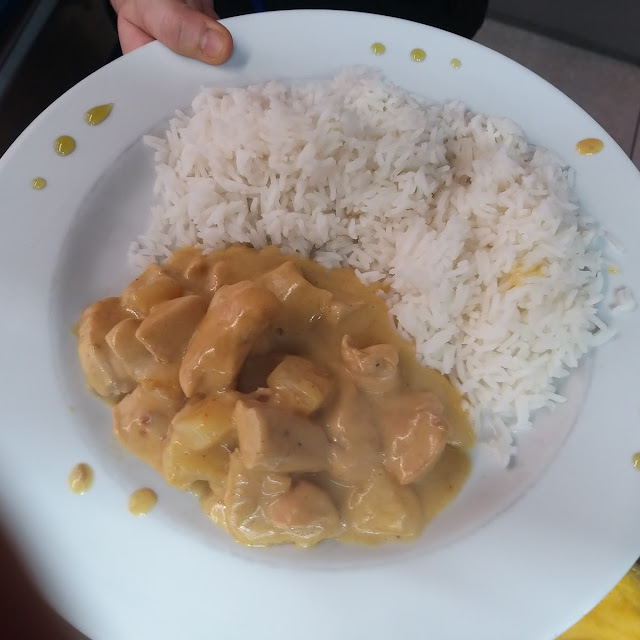 Pollo Al Curry Con Riso Basmati E Filetto Alla Woronoff Con Riso Pilaff