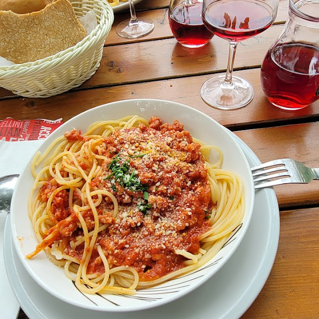 Spagetti Mit Rind Und Schweinesugo