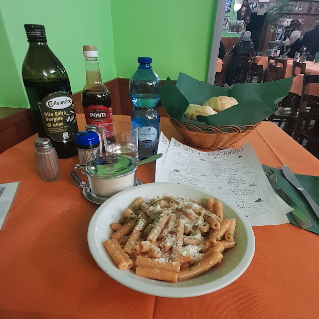 Cotoletta Milanese Di Vitello Con Osso