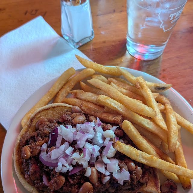 Chili Burger