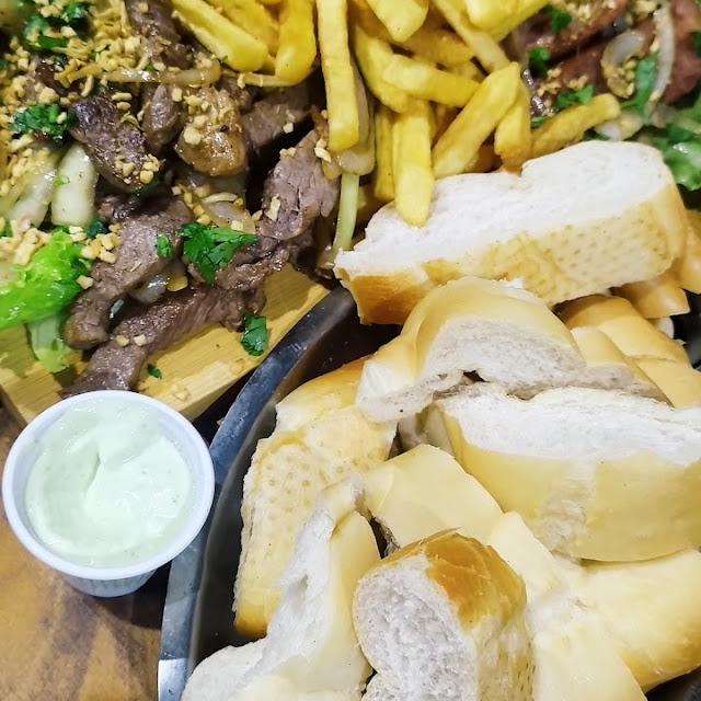 Contrafilé Calabresa E Batata