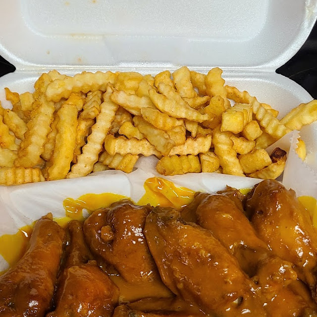 Wings with Kurly Q Fries