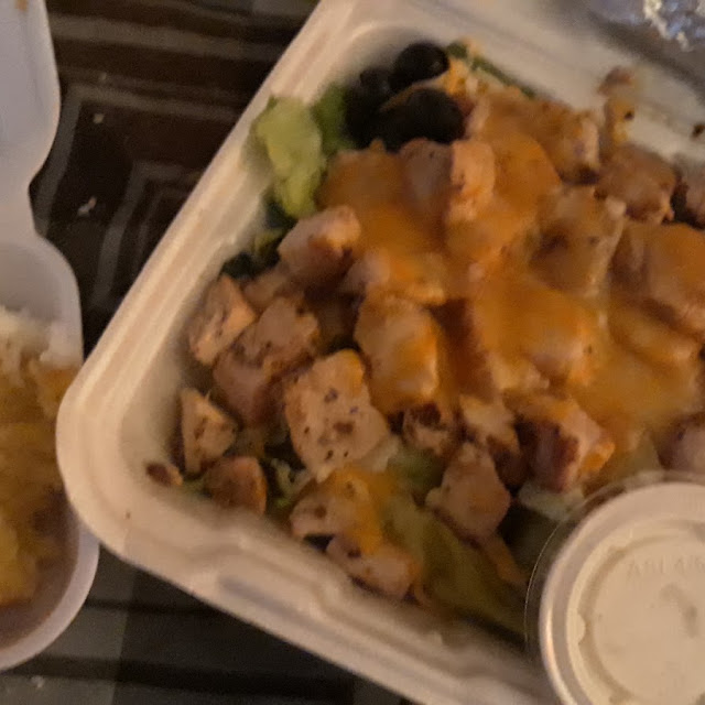 Grilled Chicken Salad with Cheese