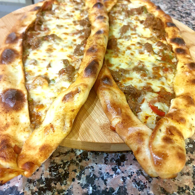 Pide Mit Rindfleich