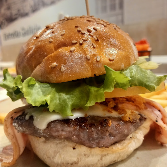 Hamburguesa Completa