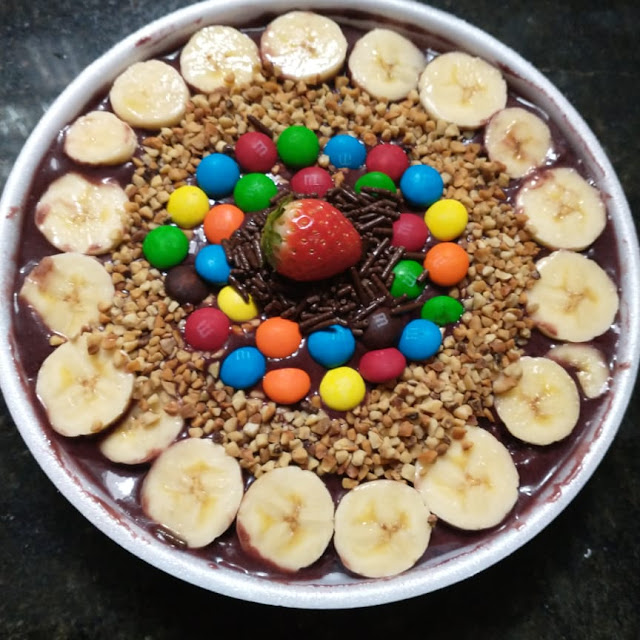 Marmita de Açaí Com 5 Acompanhamentos