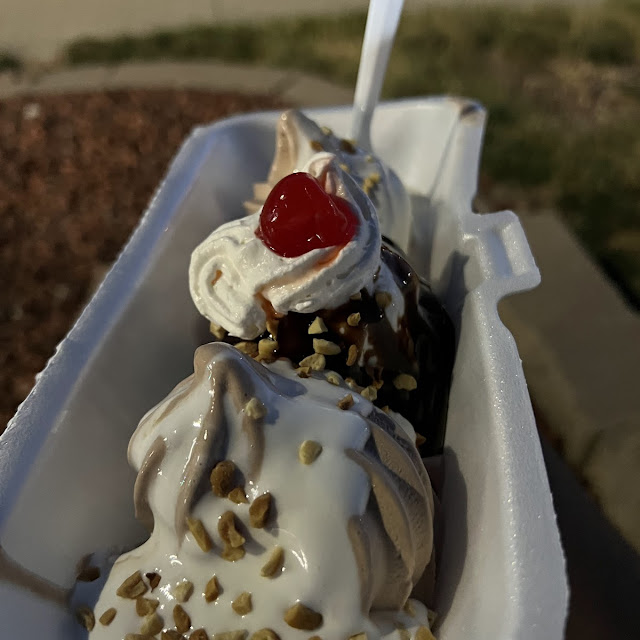 Banana Split Super Sundae