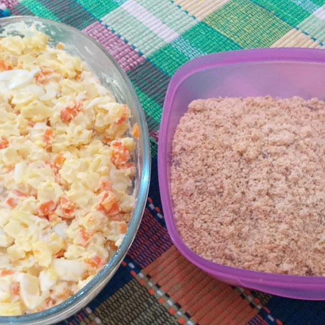 Maionese Com Ovos E Farofinha Com Linguiça