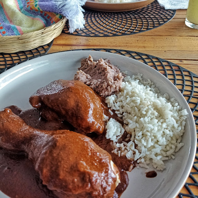 Pollo Con Mole