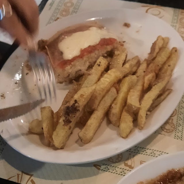 Milanesas A la Napolitana Con Papas Fritas