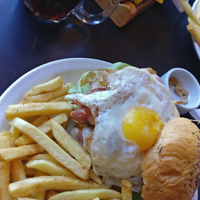 Hamburguesa Vieja Deli Casera